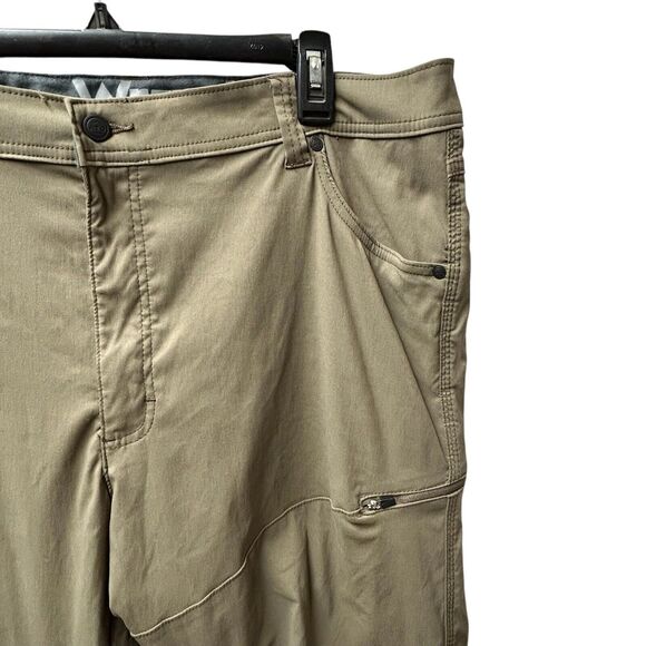 NEW Wrangler ATG Pants Men 40x30 Brown Straight Fit Articulated Knees Zip Pocket - Picture 2 of 12